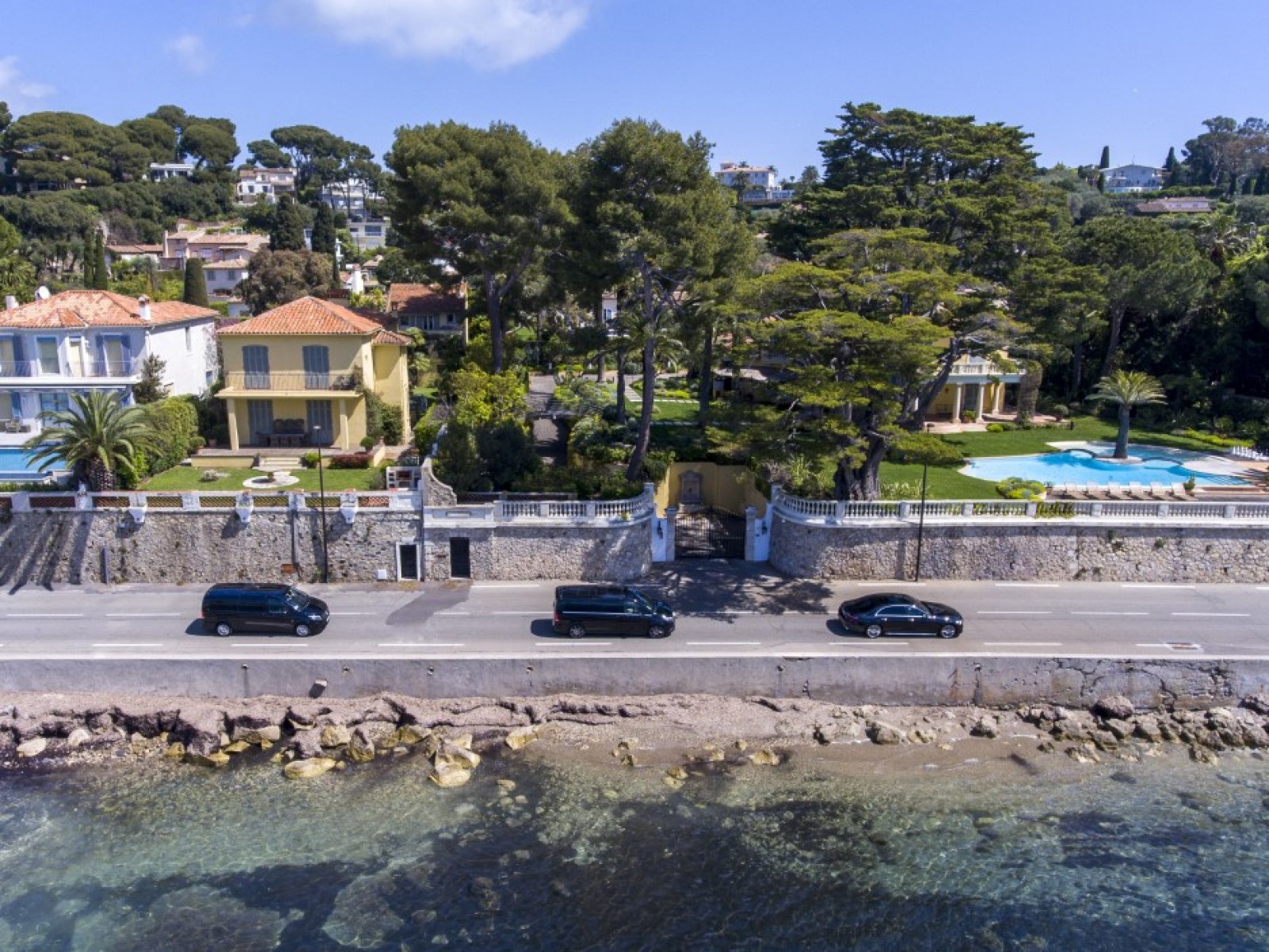 Private Chauffeur at The Hotel Carlton - 24/7 - Airport Transfer from or To Hotel Carlton in Cannes